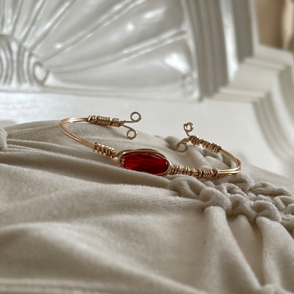 Handmade Elegant Gold Bracelet with Red Accent